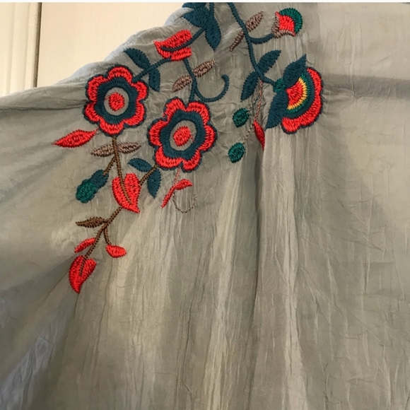 Johnny Was Embroidered Top - Picture 6 of 7